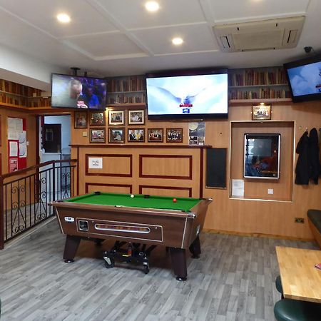 The Red Lion Tavern Fochabers Dış mekan fotoğraf